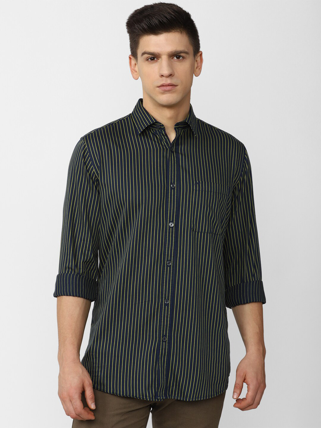 

Van Heusen Sport Men Navy Blue Slim Fit Striped Pure Cotton Casual Shirt