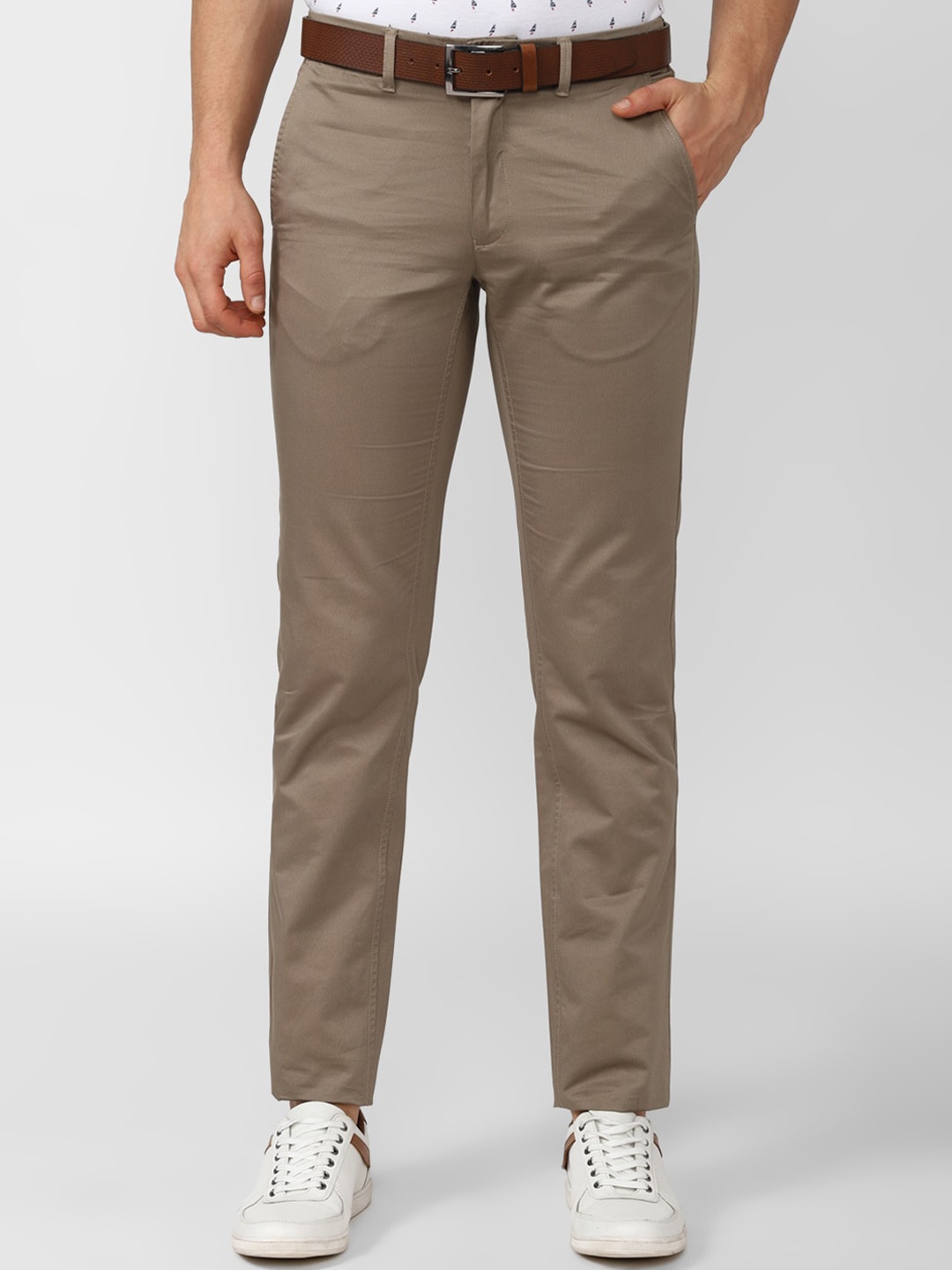 

Van Heusen Sport Men Brown Solid Cotton Slim Fit Chinos Trousers