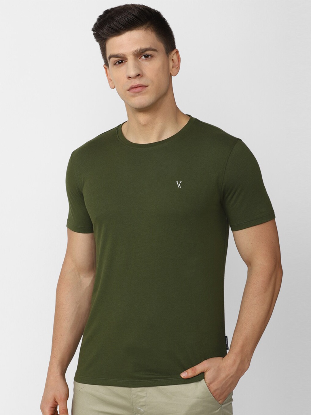 

V Dot Men Green Slim Fit T-shirt