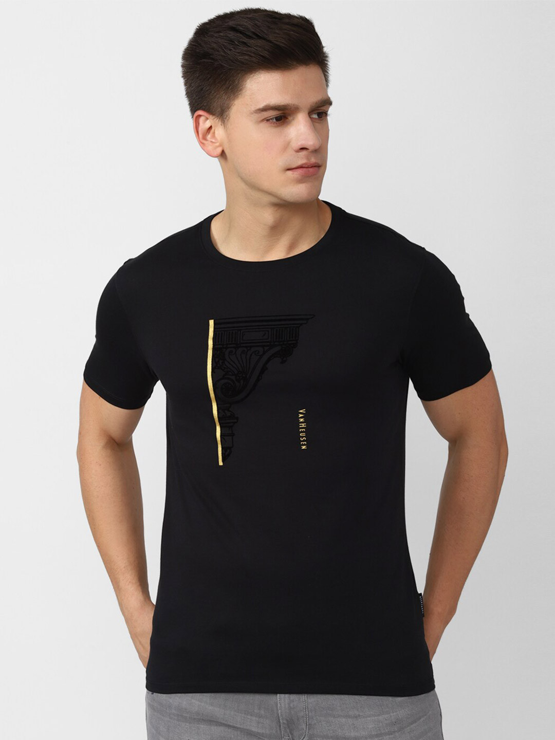 

V Dot Men Black Slim Fit T-shirt