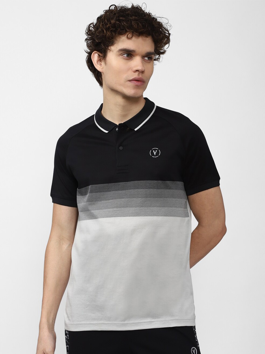 

Van Heusen Flex Men Grey Colourblocked Polo Collar Applique T-shirt