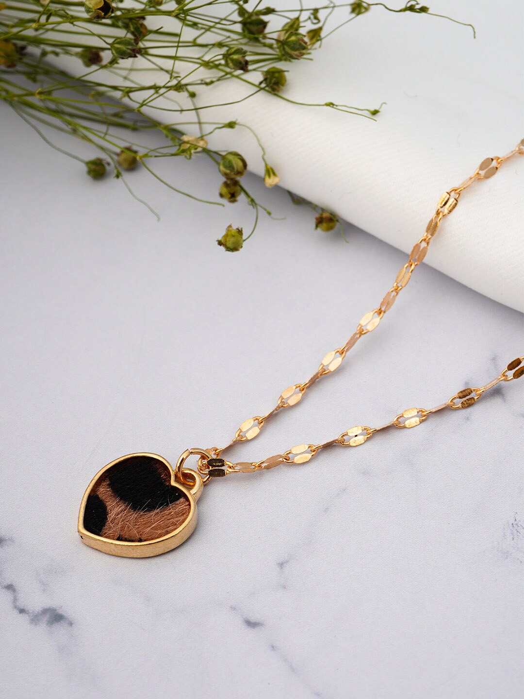 

Emmie Women Rose Gold-Toned & Black Heart Shaped Pendant With Link Chains