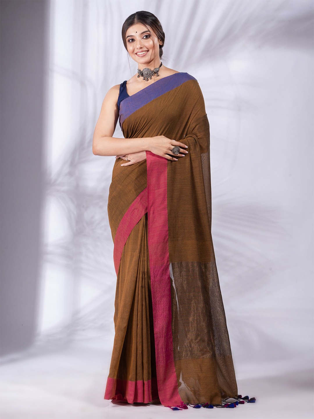 

Charukriti Brown & Pink Pure Cotton Saree