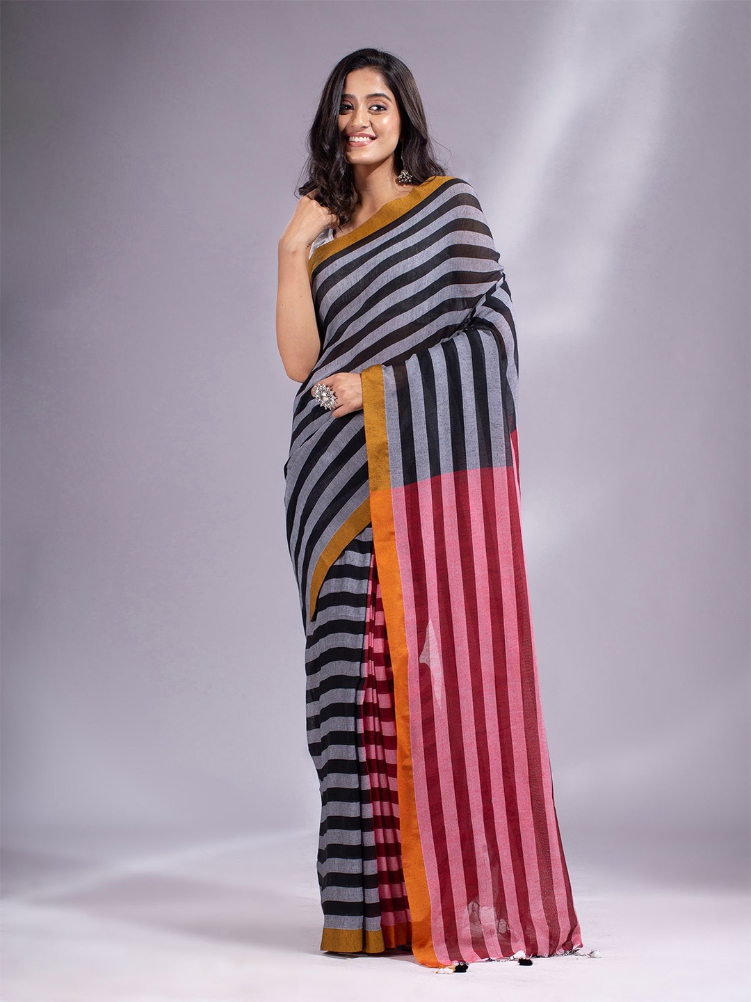 

Charukriti Black & Red Striped Pure Cotton Saree