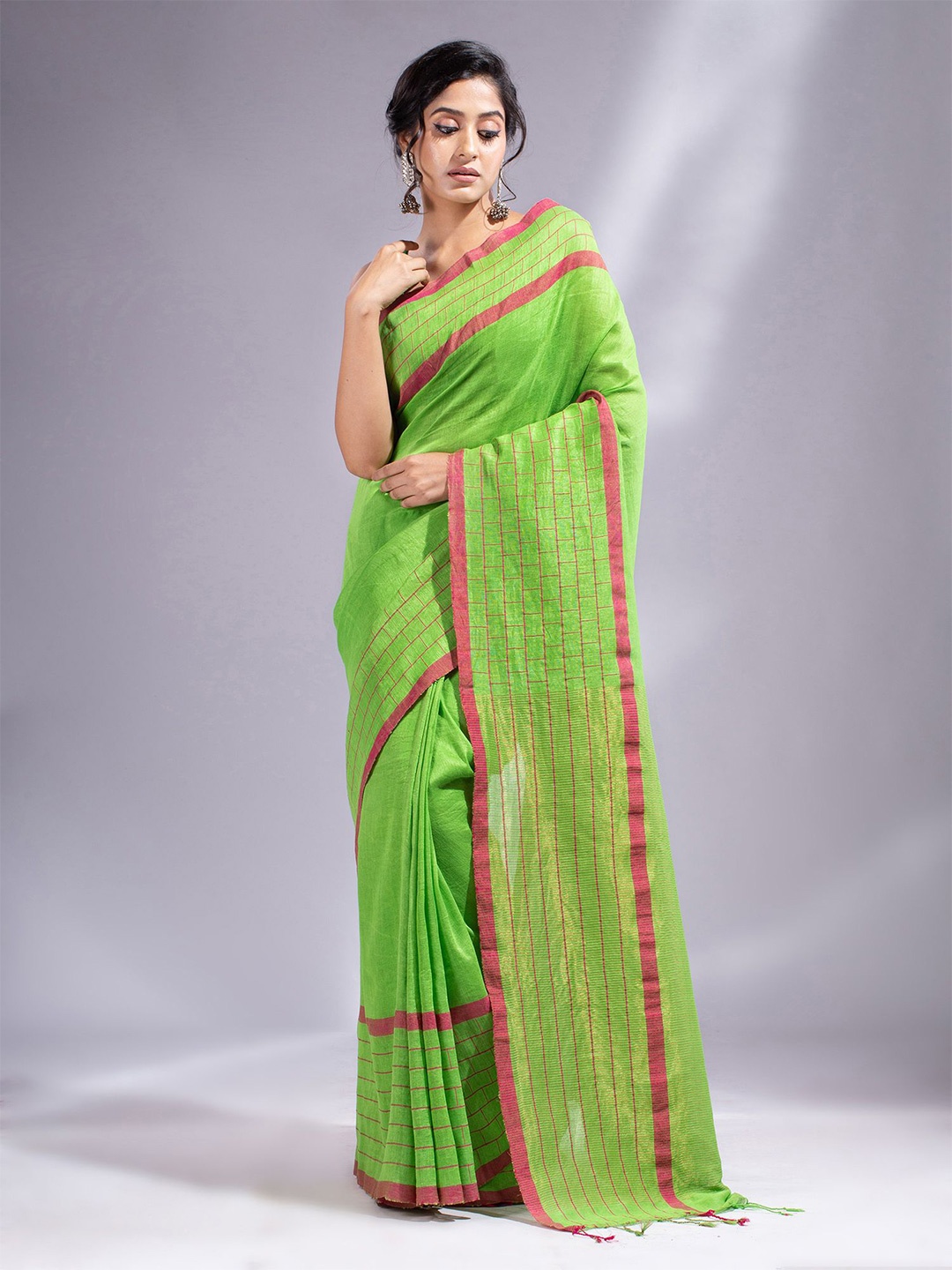 

Charukriti Green & Pink Pure Cotton Saree