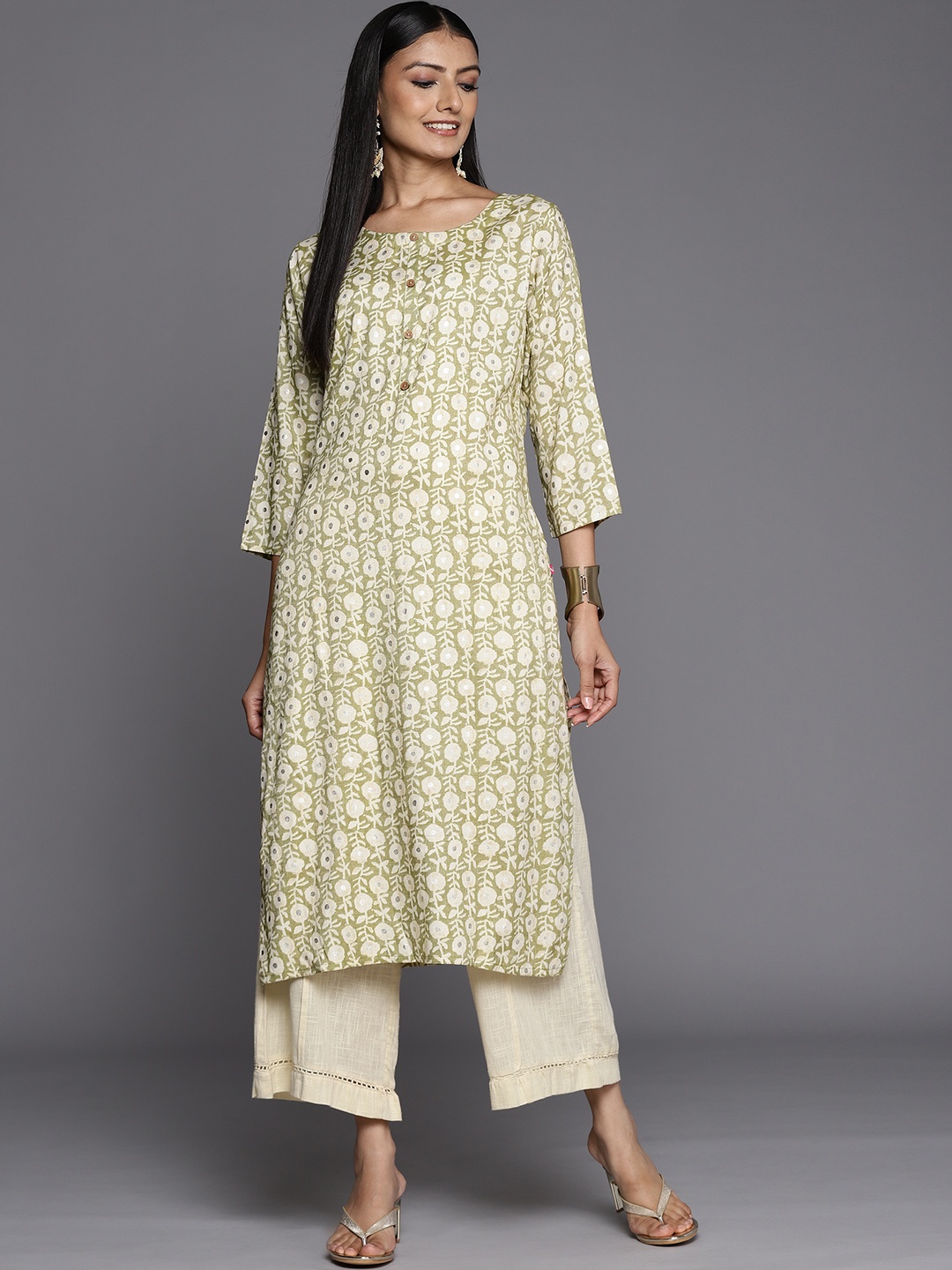 

Varanga Women Green & Cream-Coloured Floral Printed Kurta