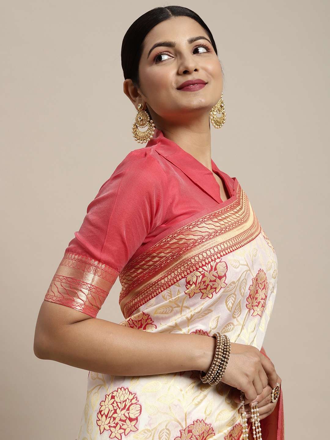 

Saree mall Off White & Pink Ethnic Motifs Zari Silk Blend Kanjeevaram Sarees