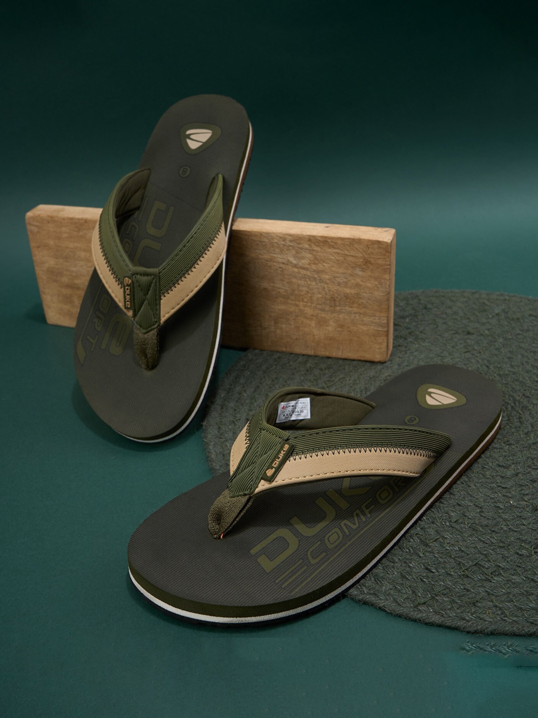 

Duke Men Olive Green & Brown Thong Flip-Flops