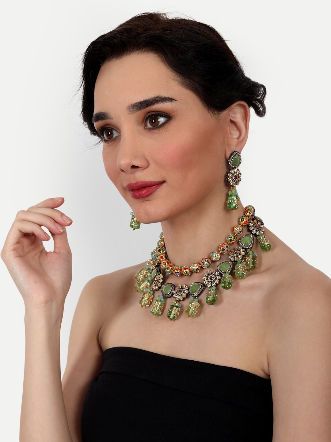 

ROHINIKA Gold-Plated Green Kundan-Studded & Beaded Jewellery Set