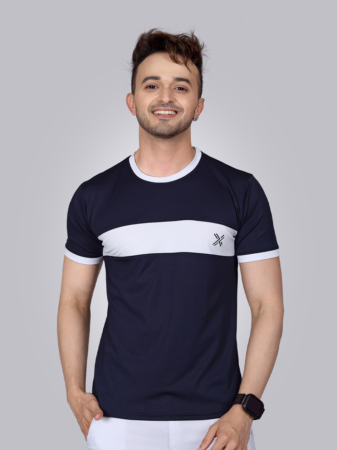 

Fashion FRICKS Men Navy Blue & White Colourblocked T-shirt
