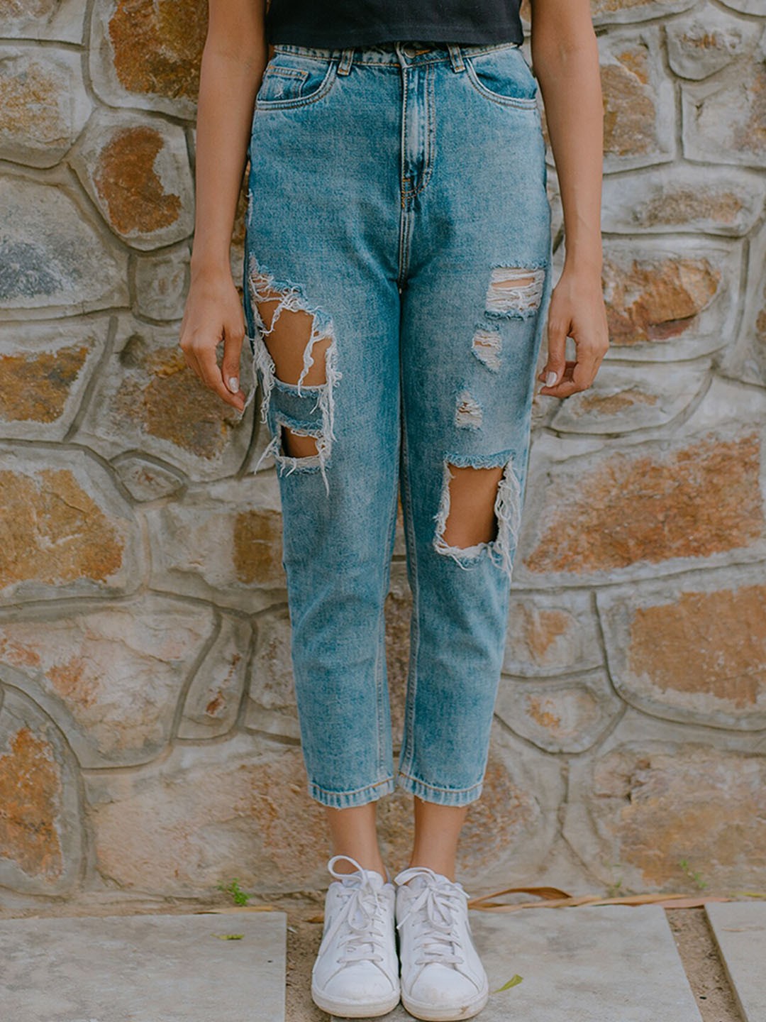 

FREAKINS Women Blue High-Rise Slash Knee Light Fade Ripped Jeans