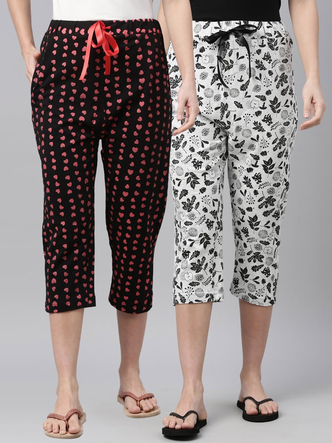 

Enviously Young Women Black Capris