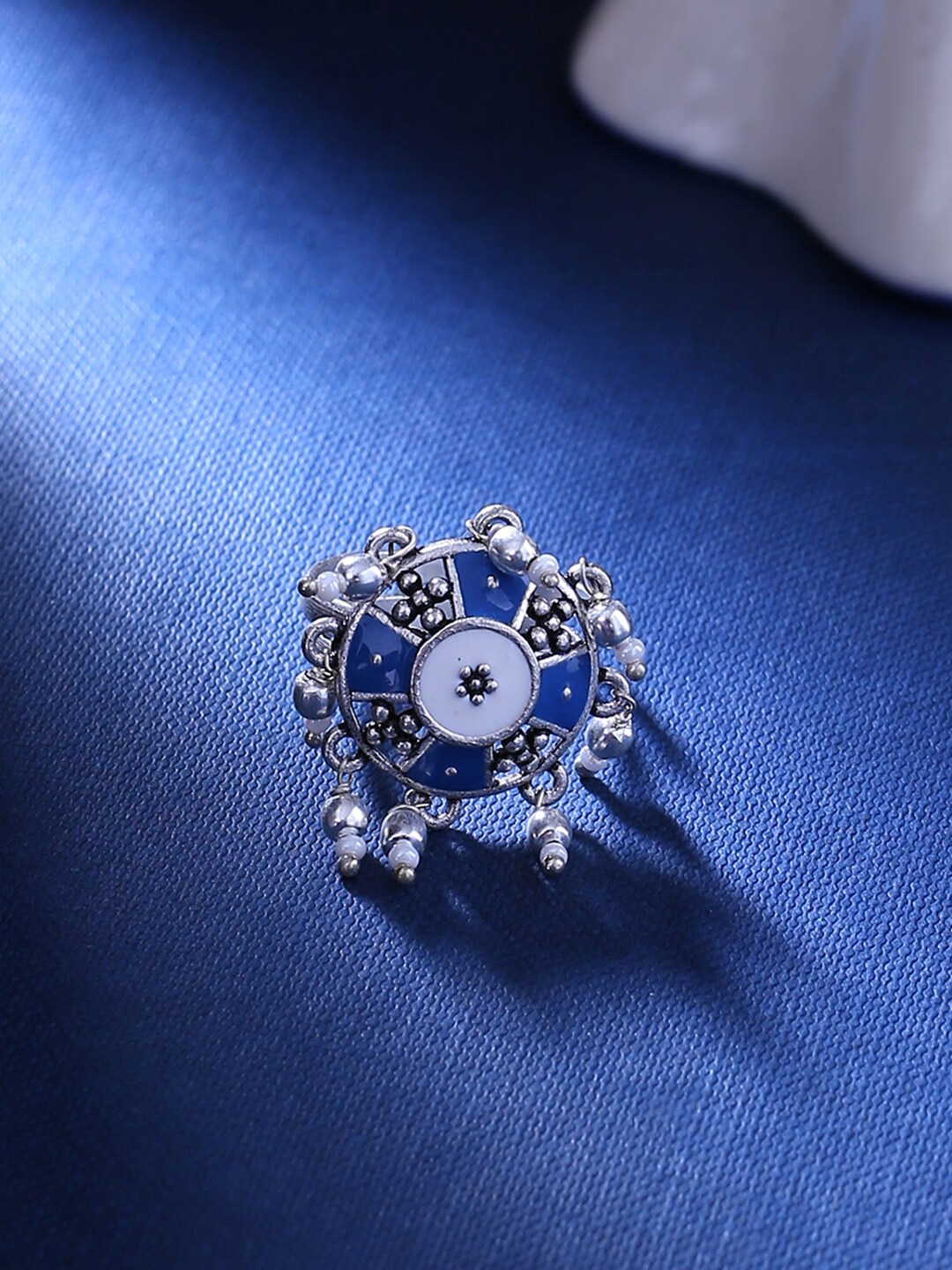 

Voylla Silver-Plated Blue & White Pearl Beaded Finger Ring