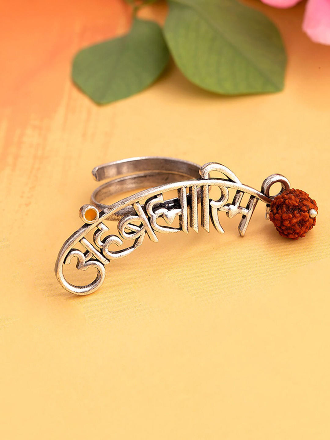 

Voylla Silver-Plated Brown Rudraksha Studded Aham Brahmasmi Inscription Ring