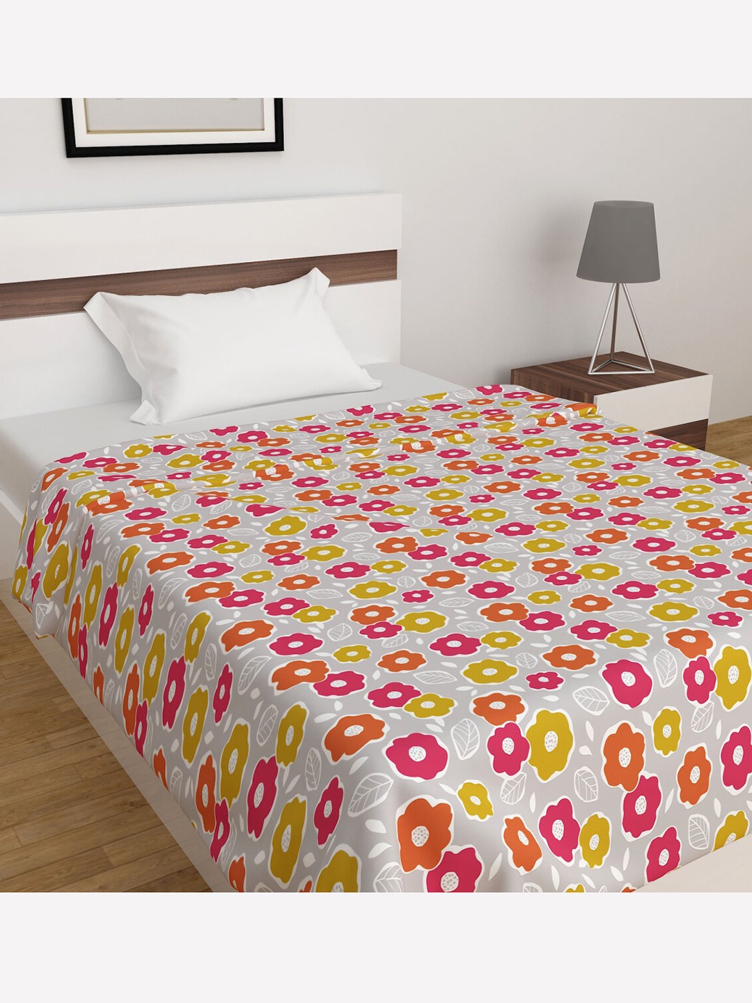 

Home Centre Unisex Grey Floral Bedsheets