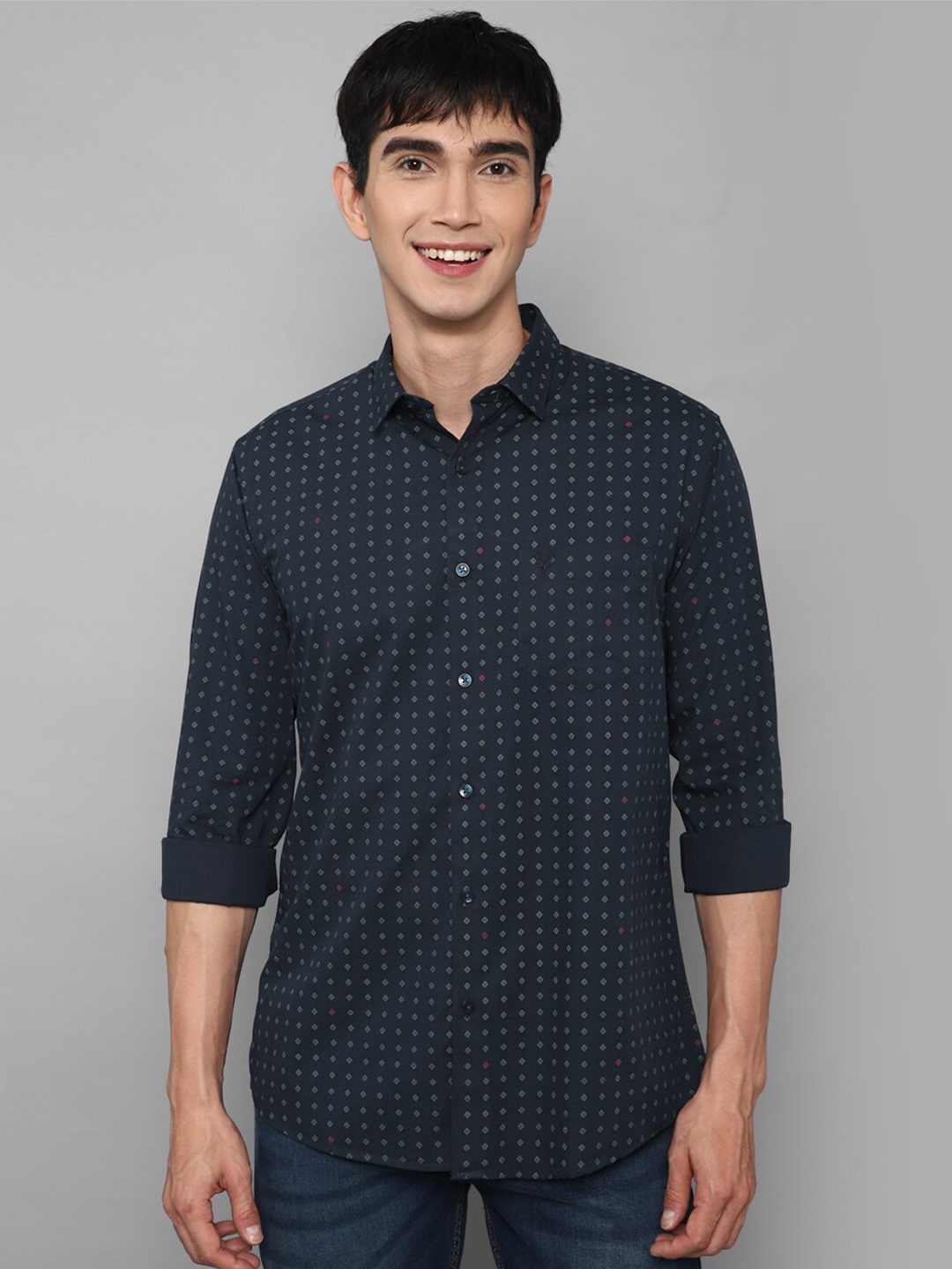 

Allen Solly Men Navy Blue Cotton Slim Fit Printed Casual Shirt