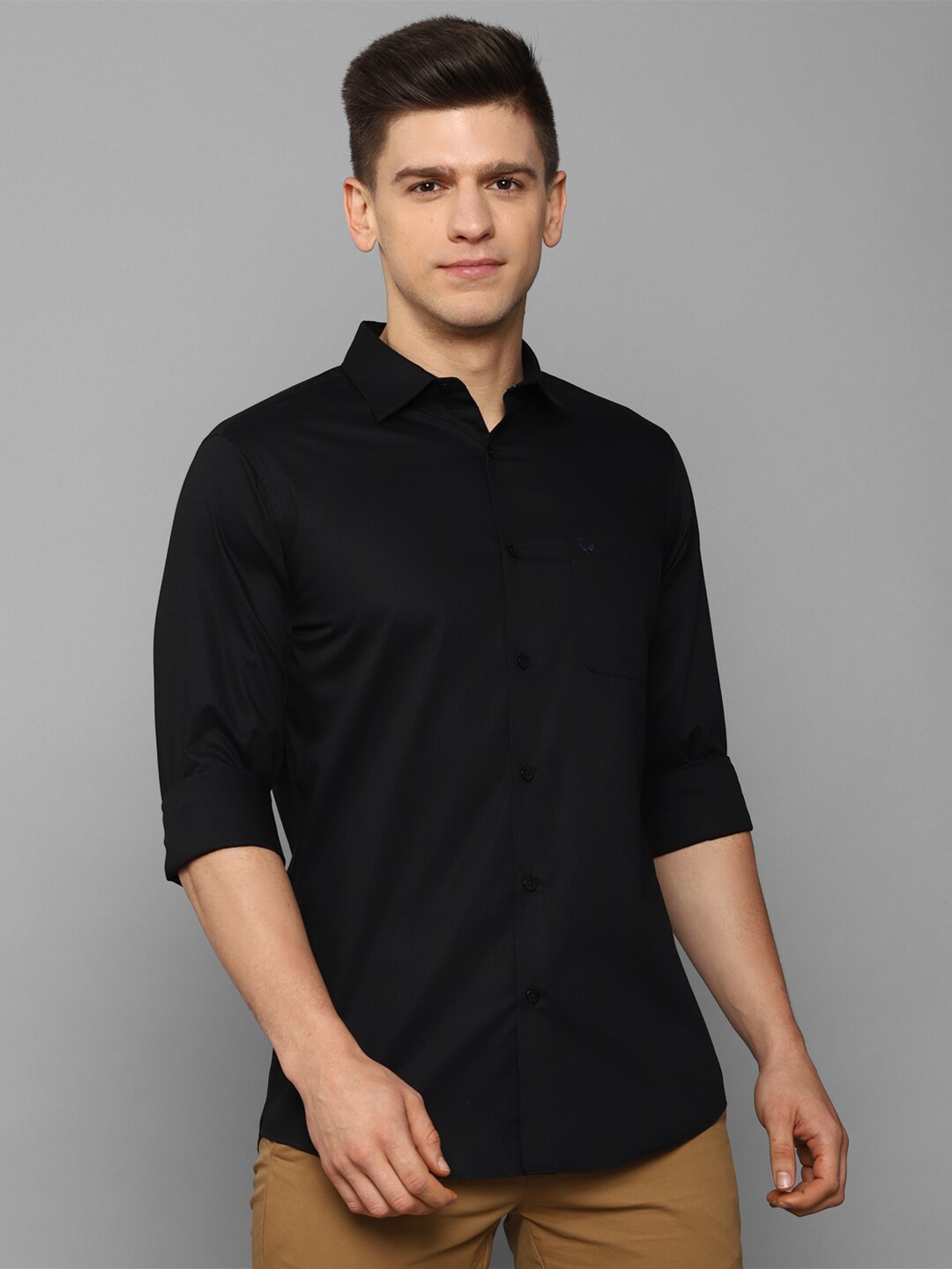 

Allen Solly Men Black Slim Fit Casual Shirt