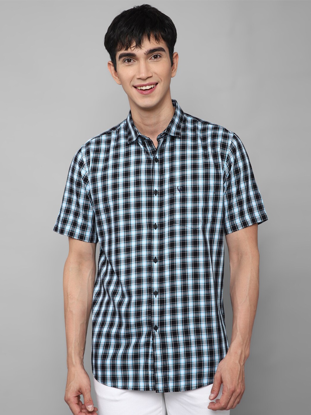 

Allen Solly Men Black & Blue Slim Fit Checked Pure Cotton Casual Shirt