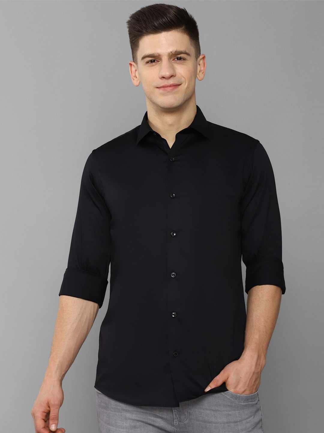 

Allen Solly Men Black Slim Fit Casual Shirt