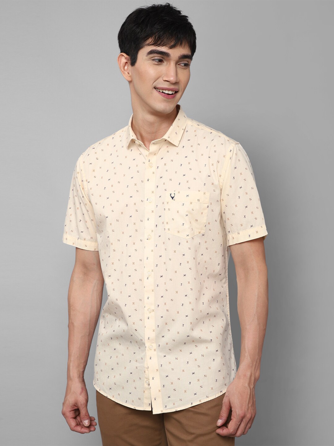 

Allen Solly Men Beige Slim Fit Printed Casual Shirt