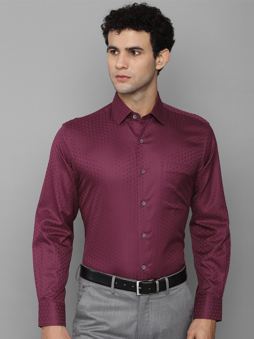 

Luxure by Louis Philippe Men Purple Formal Shirt