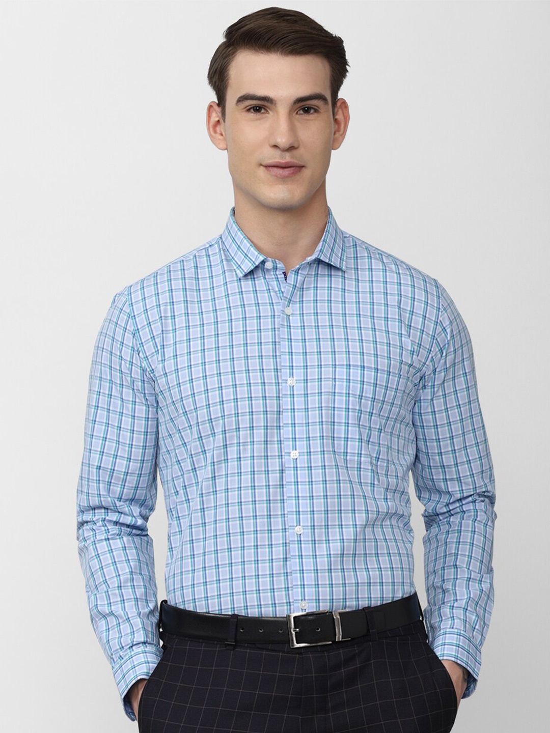 

Peter England Men Blue Checked Formal Shirt