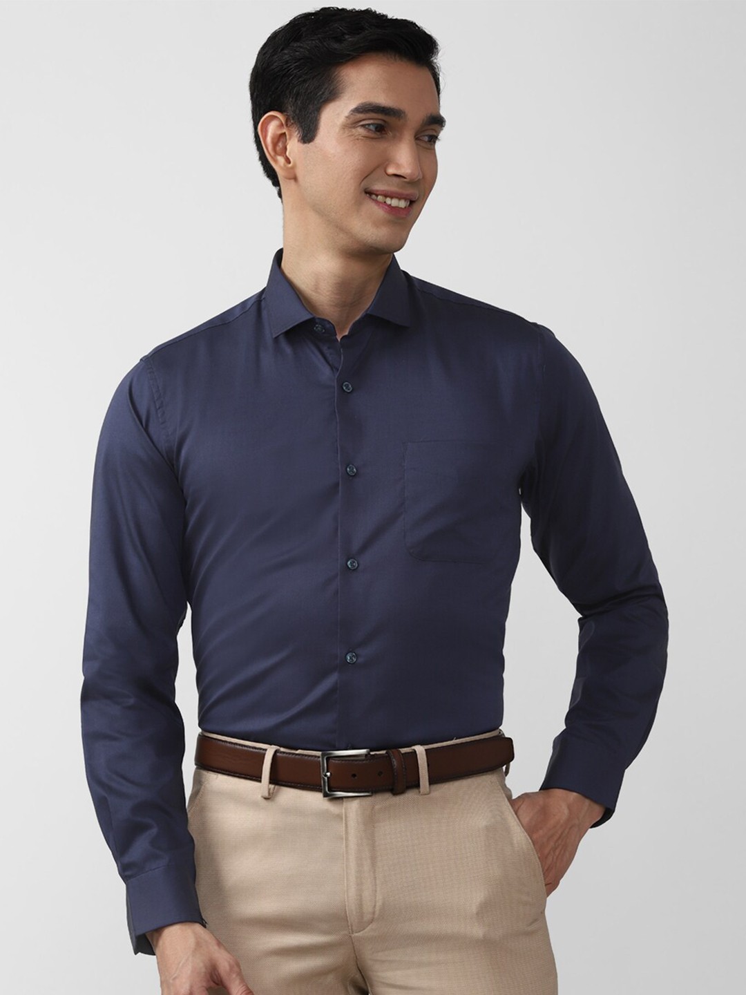 

Peter England Men Navy Blue Solid Formal Shirt
