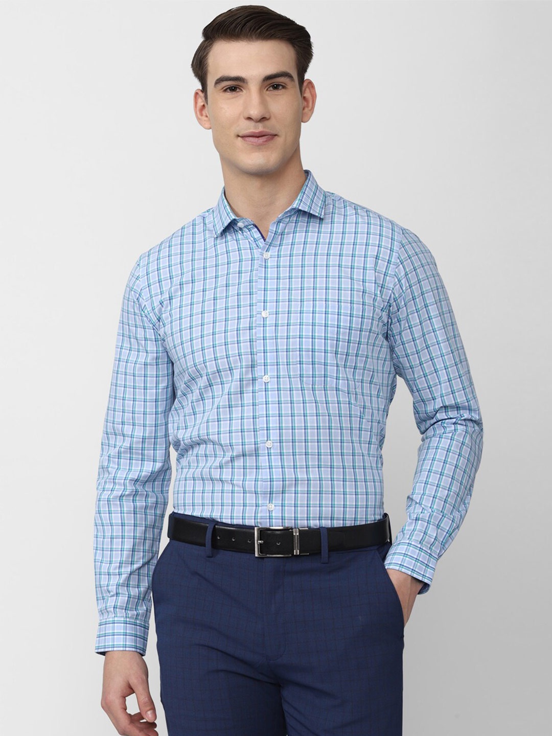 

Peter England Men Blue Slim Fit Checked Formal Shirt