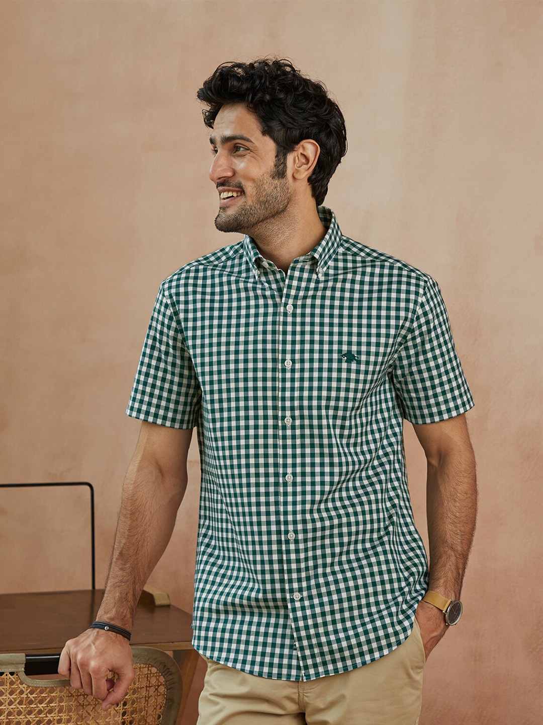 

Andamen Men Green Checked Casual Shirt