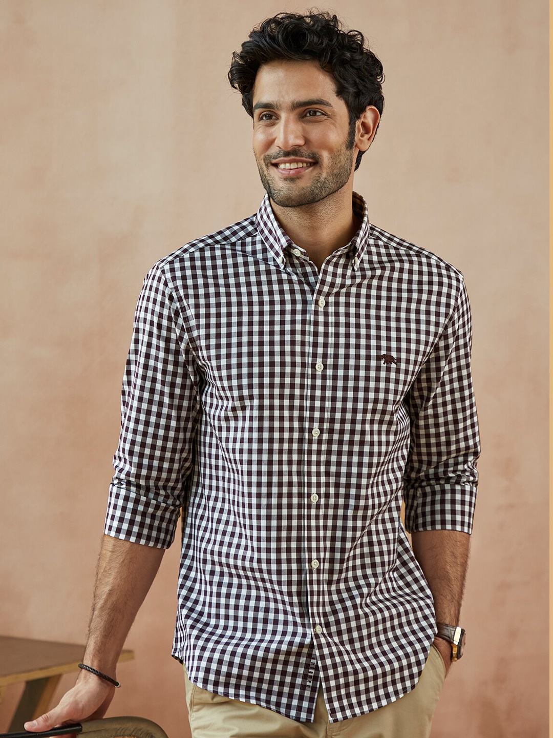 

Andamen Men Burgundy Slim Fit Gingham Checks Checked Casual Shirt