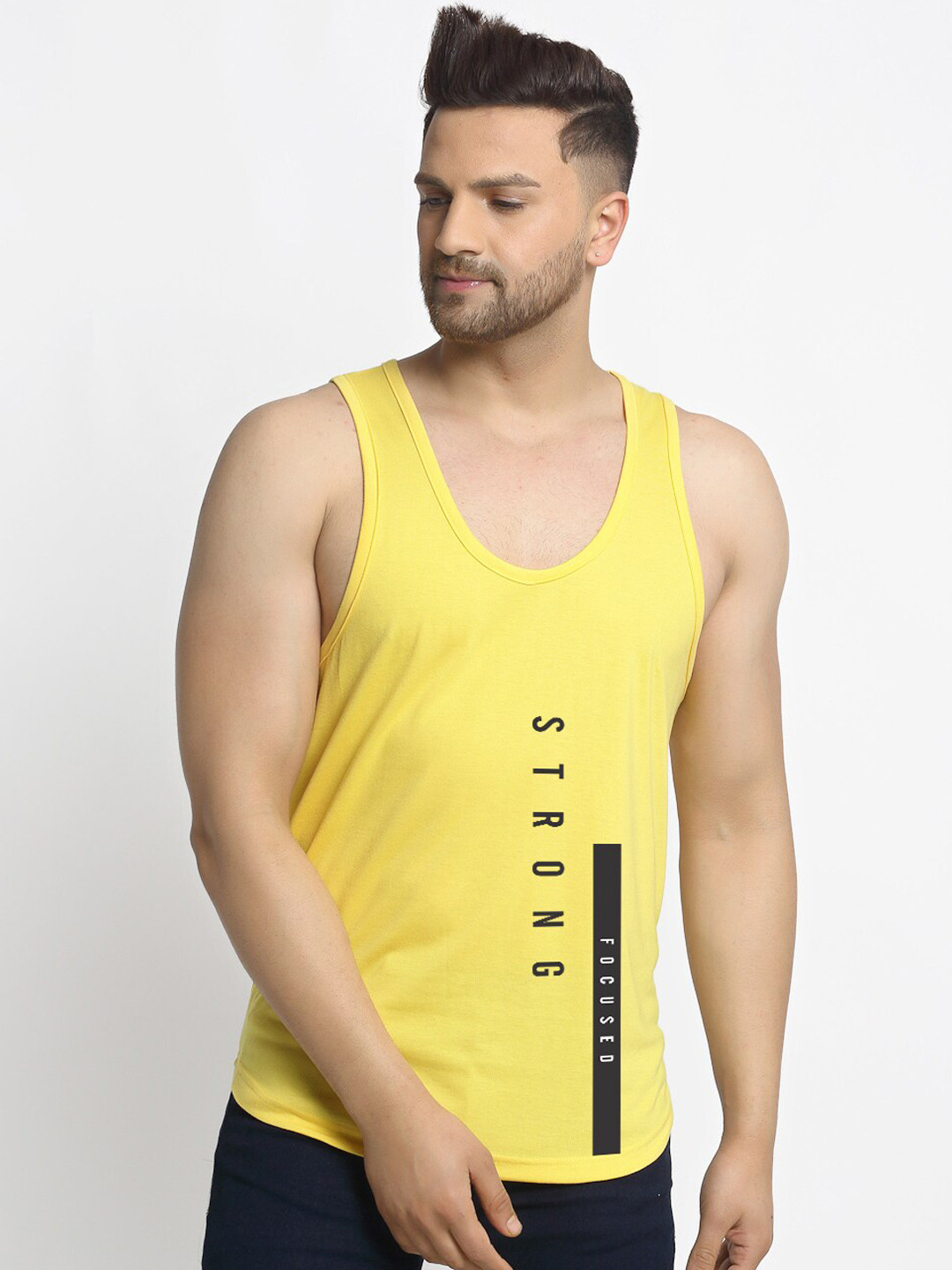 

Friskers Men Yellow & Black Printed Pure Cotton Gym Vest
