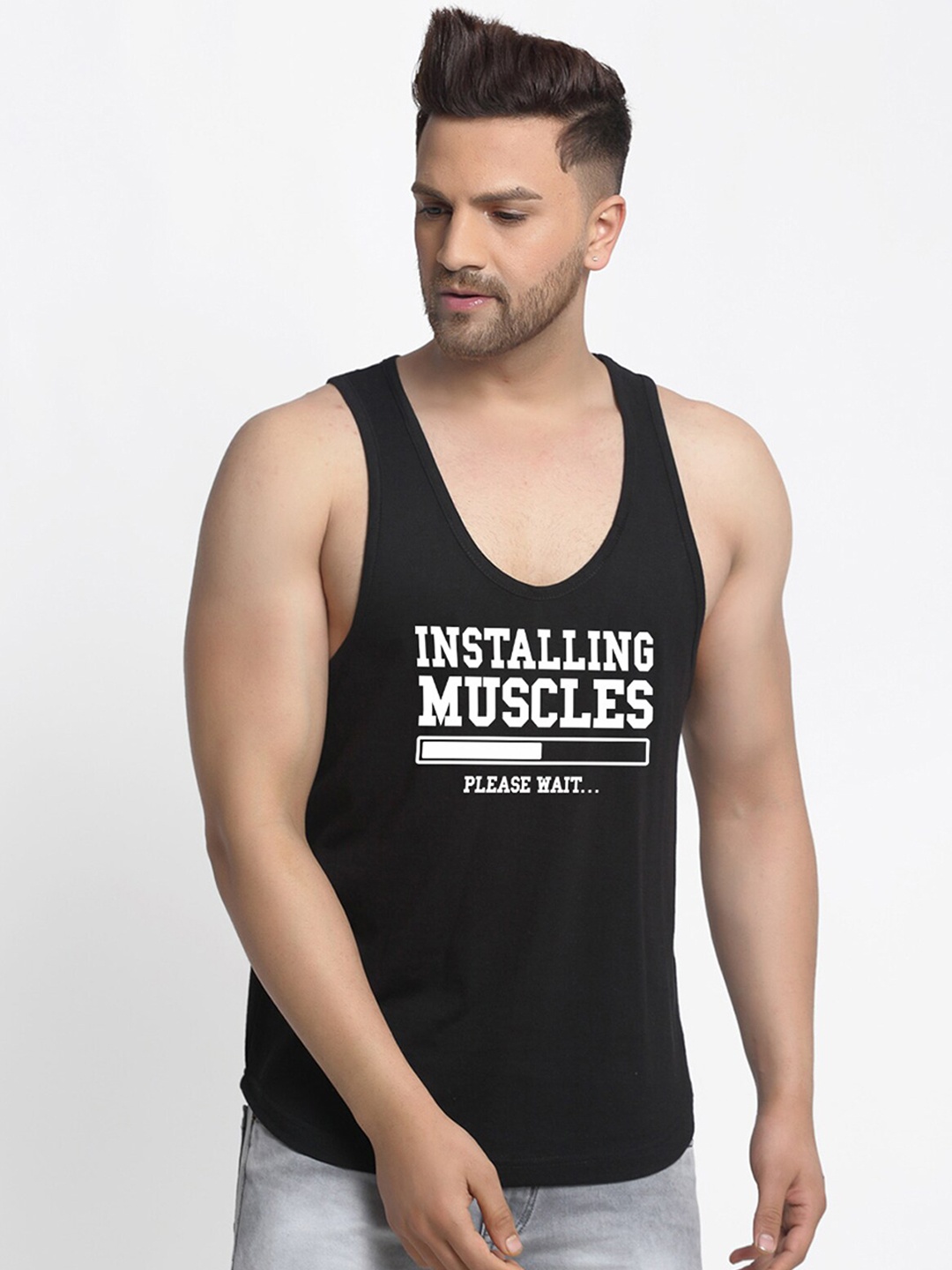 

Friskers Men Black Printed Apple Cut Sleeveless Gym Vest