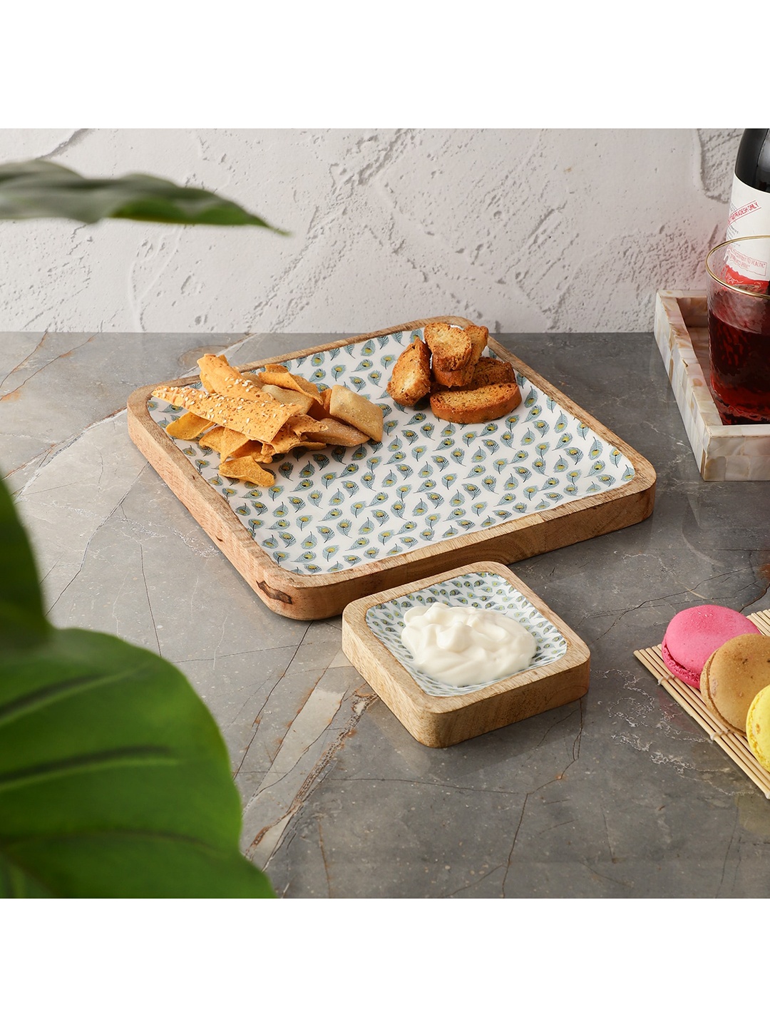 

The Decor Mart White & Blue Peacock Printed Platter With Dip Bowl