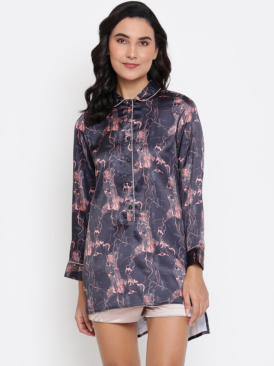 

DECOREALM Women Black & Peach-Coloured Printed Night suit