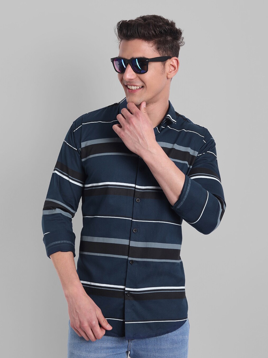 

Majestic Man Men Blue Slim Fit Horizontal Stripes Striped Casual Shirt