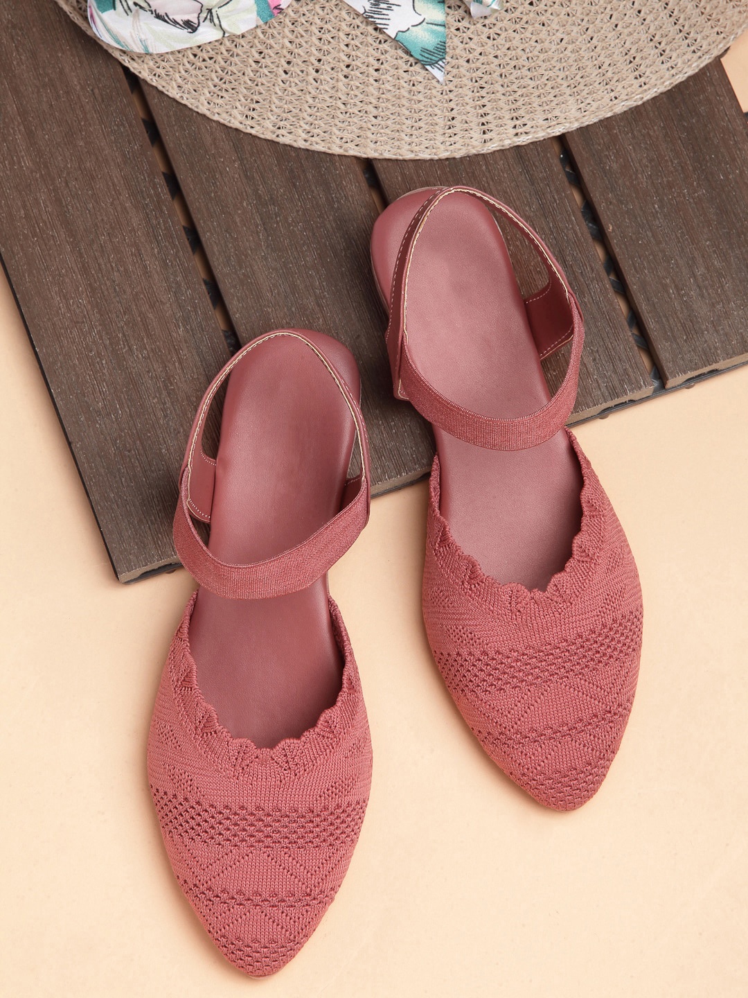 

AROOM Women Peach-Coloured Flats