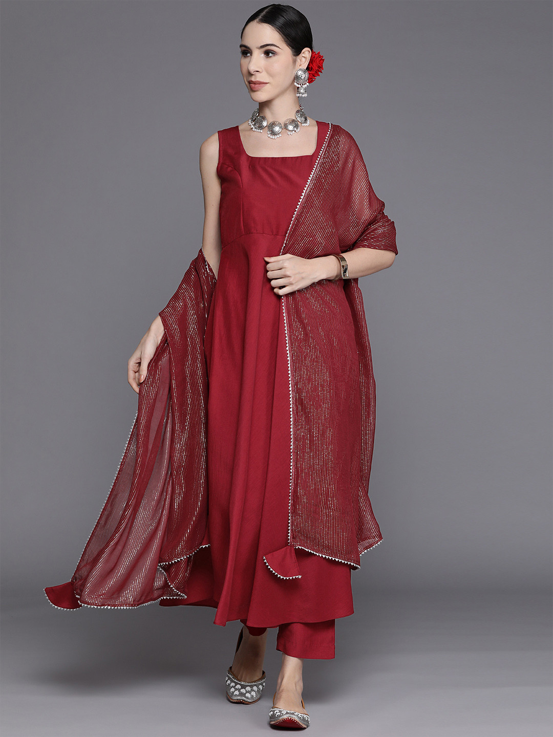 

Inddus Women Maroon Kurta with Trousers & With Dupatta