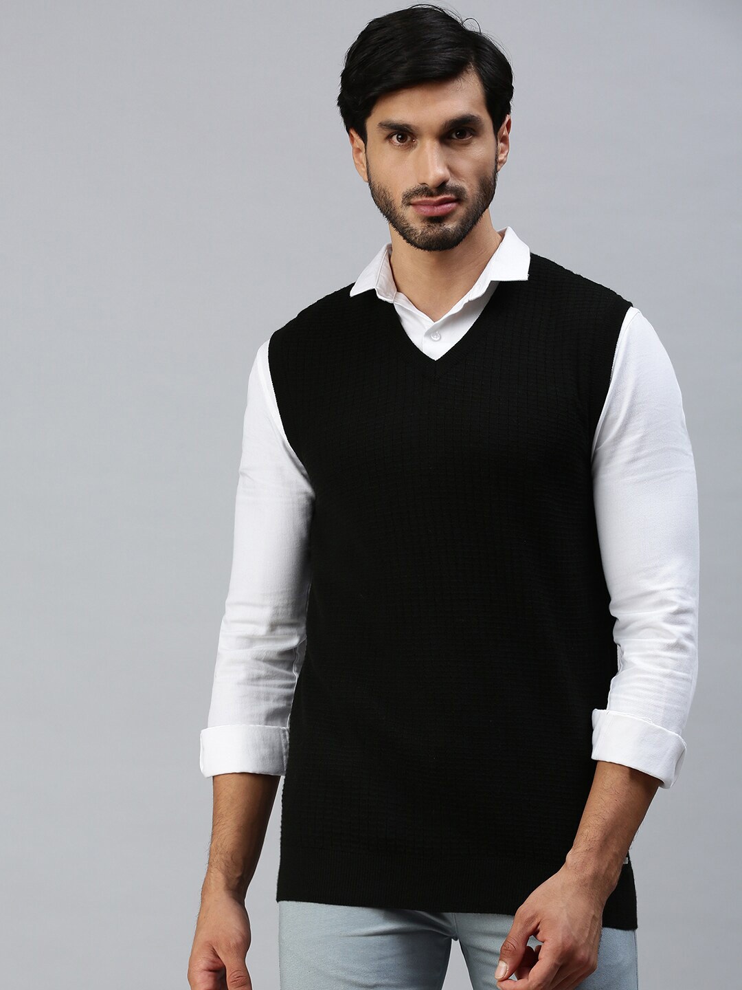 

98 Degree North Men Black Sweater Vest