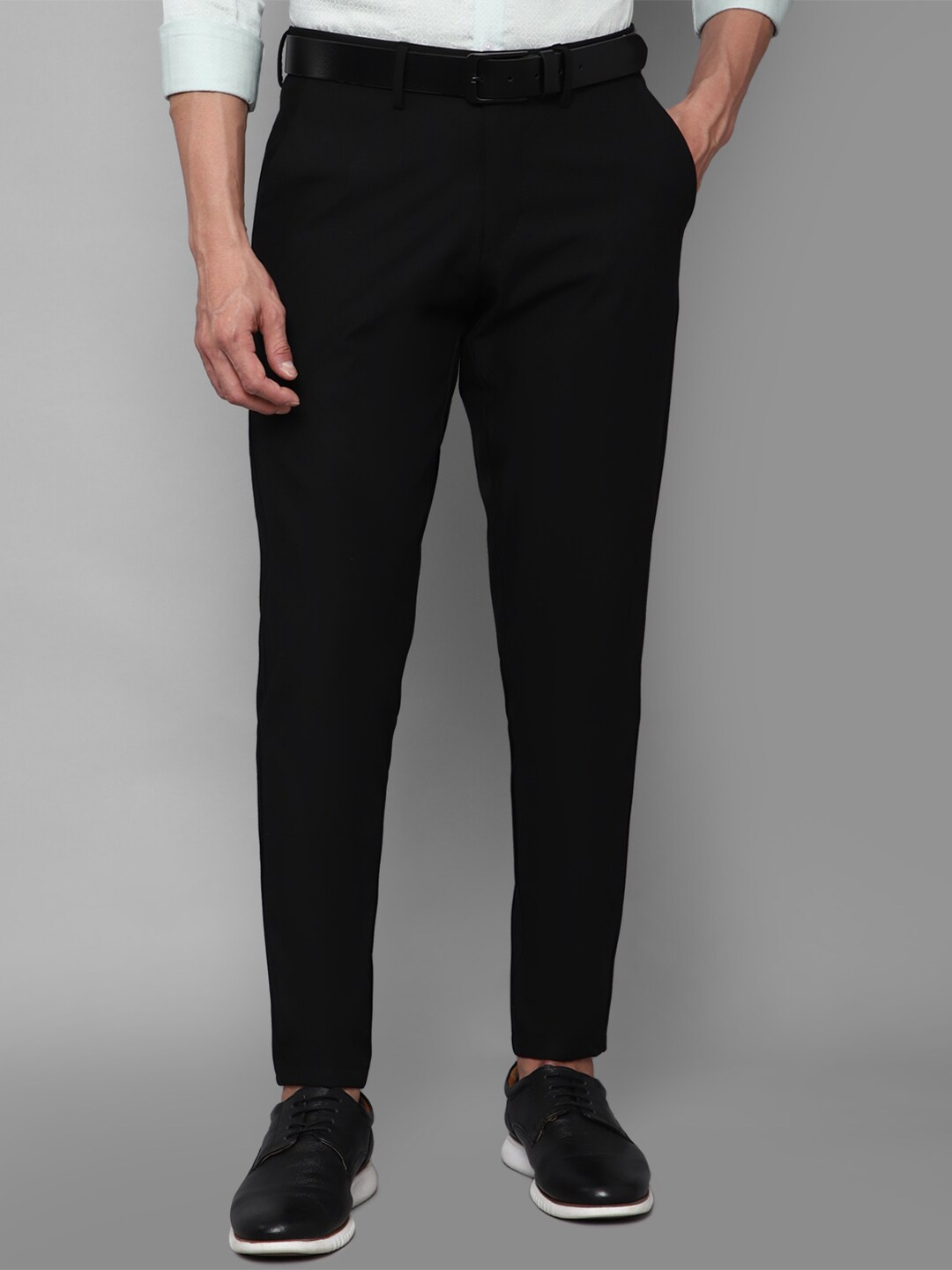 

Allen Solly Men Black Solid Slim Fit Trousers
