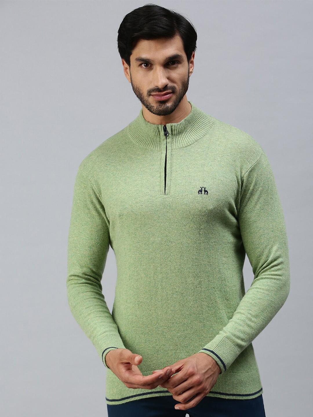 

98 Degree North Men Green Pullover