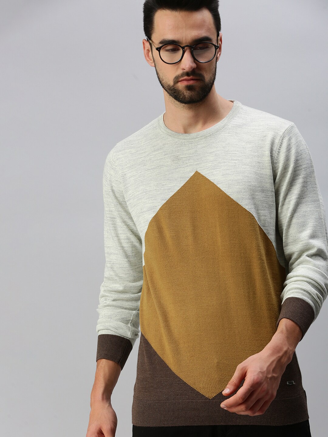 

98 Degree North Men Grey & Brown Colourblocked Pullover