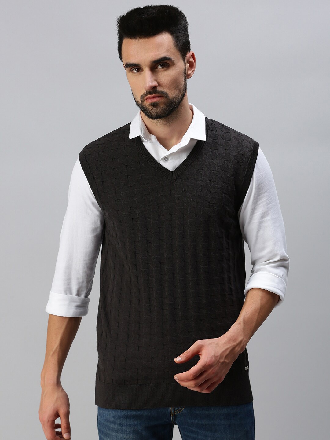 

98 Degree North Men Charcoal Sweater Vest