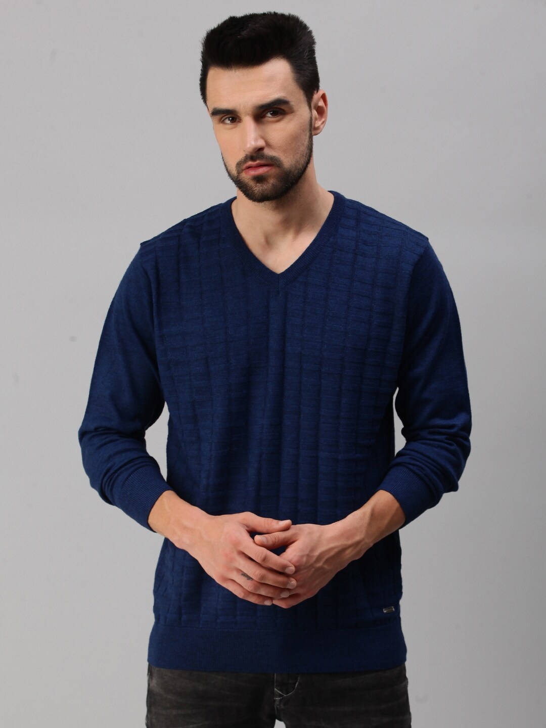 

98 Degree North Men Blue Pullover