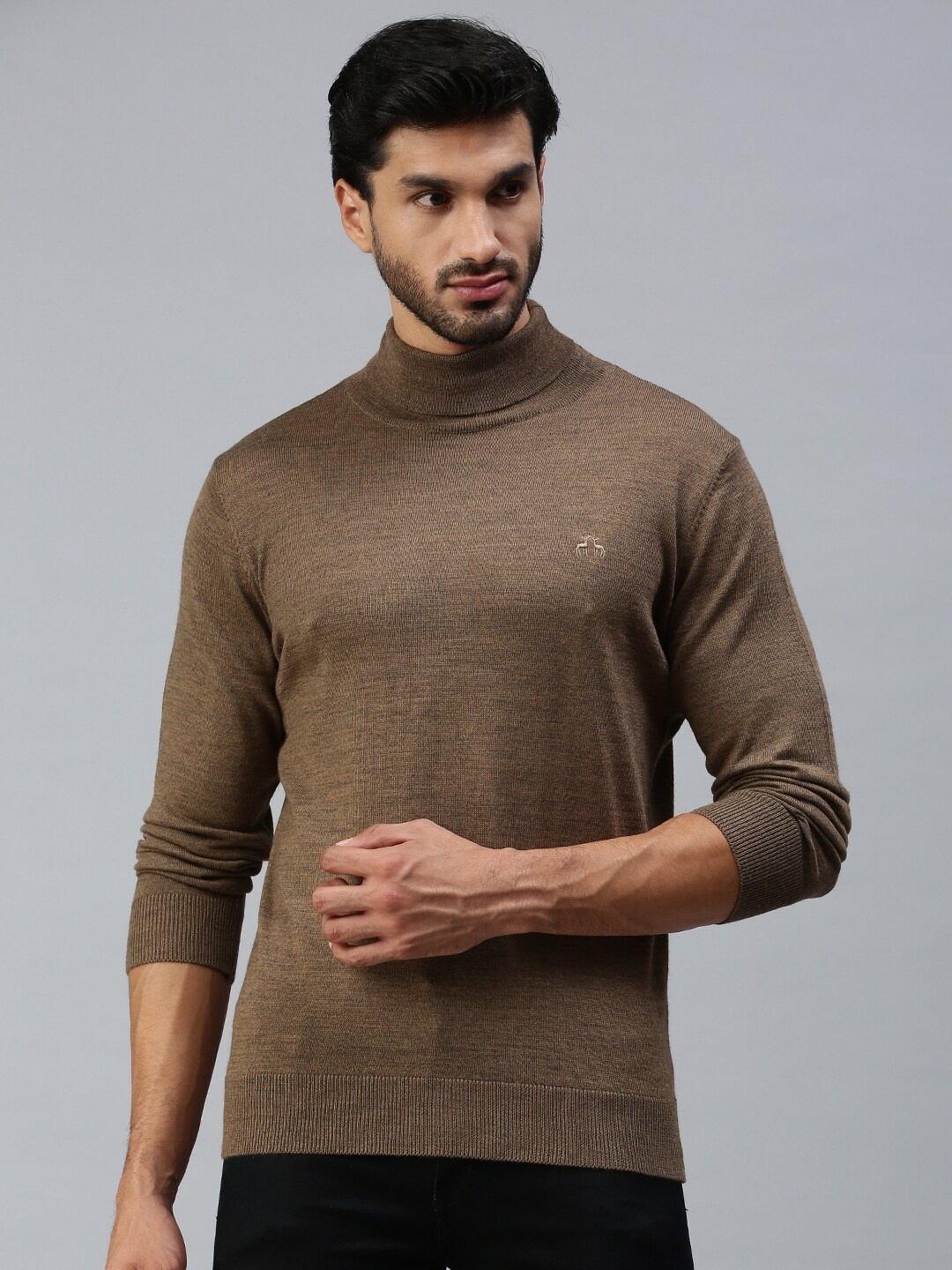 

98 Degree North Men Brown Pullover