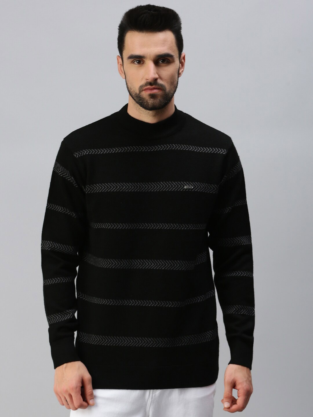 

98 Degree North Men Black Striped Pullover