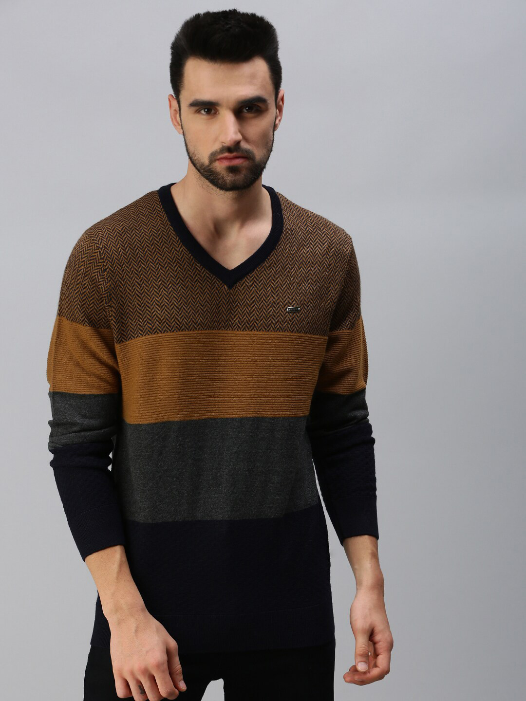 

98 Degree North Men Navy Blue & Brown Striped Pullover