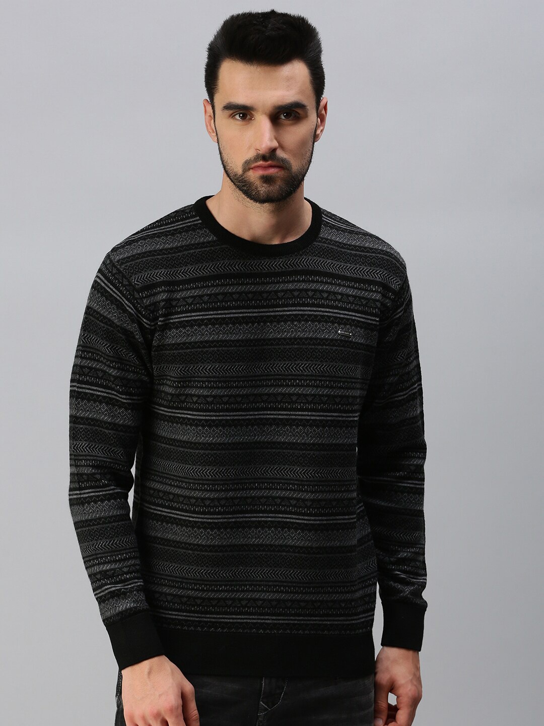 

98 Degree North Men Black & Grey Striped Pullover