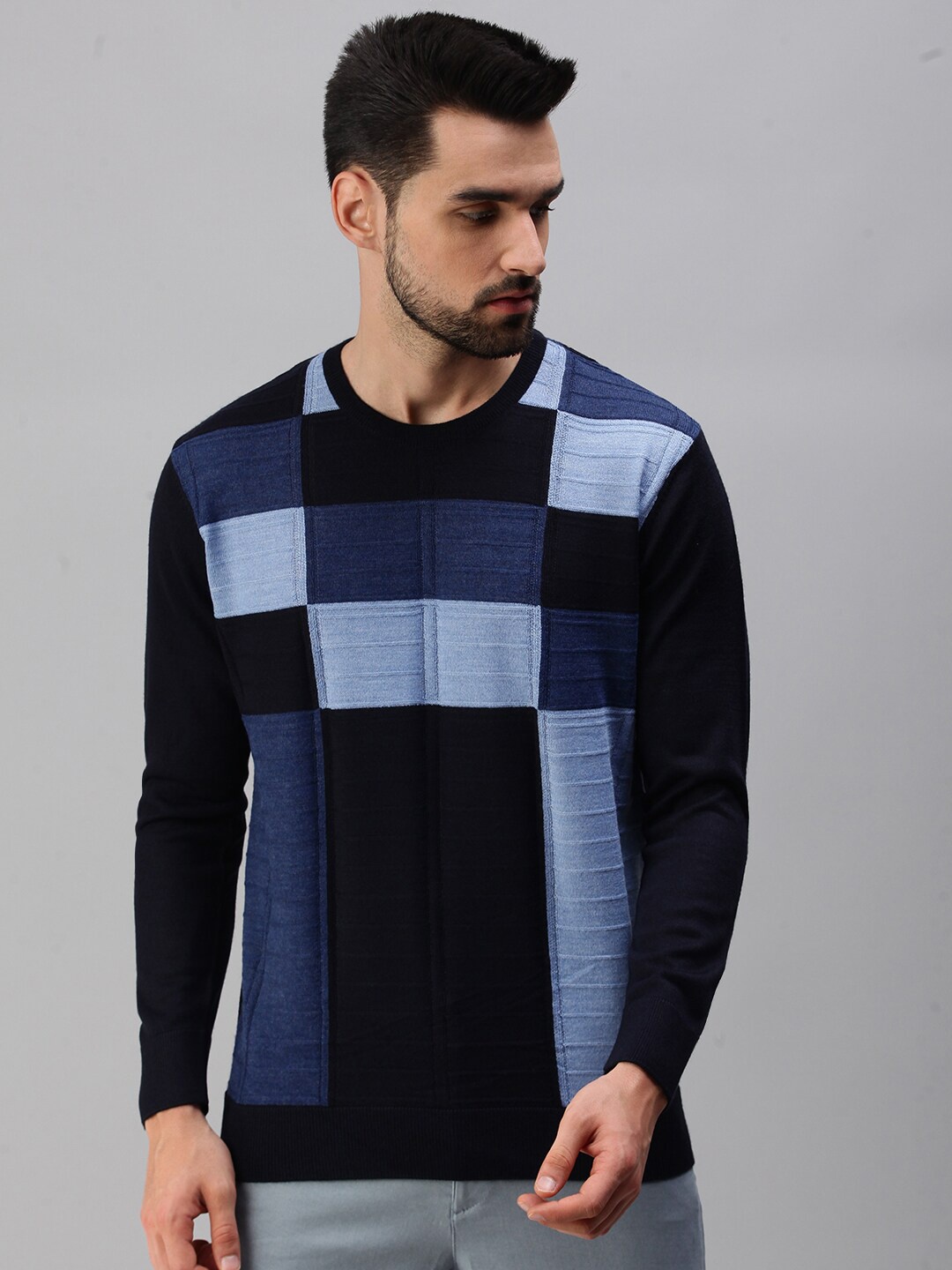 

98 Degree North Men Navy Blue & Blue Checked Pullover