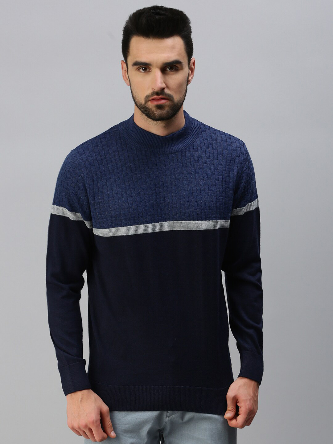 

98 Degree North Men Navy Blue Striped Pullover