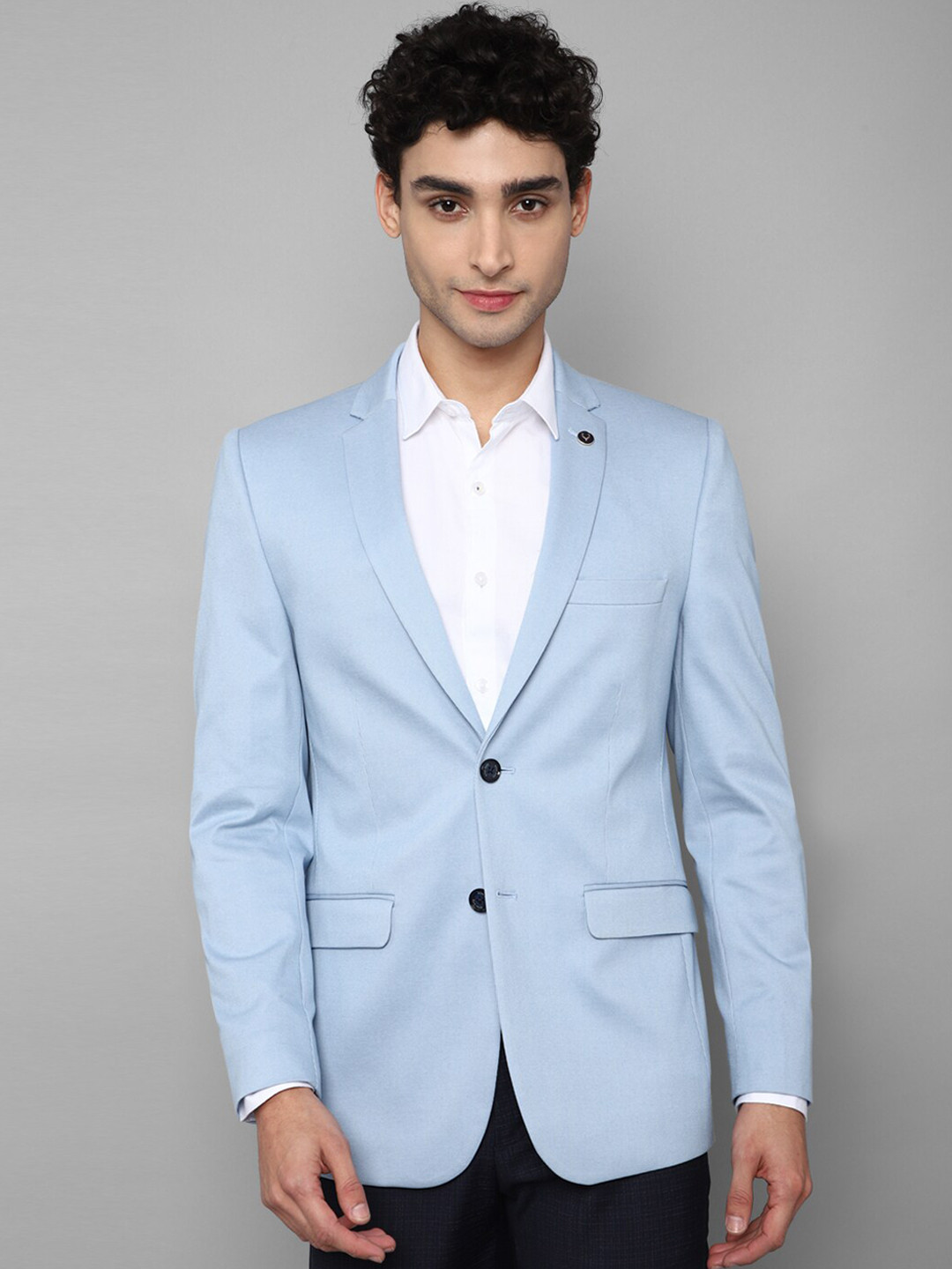 

Allen Solly Men Blue Solid Slim-Fit Single-Breasted Blazer